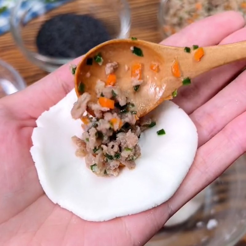 Bước 3 Làm bánh Bánh nếp chiên nhân thịt