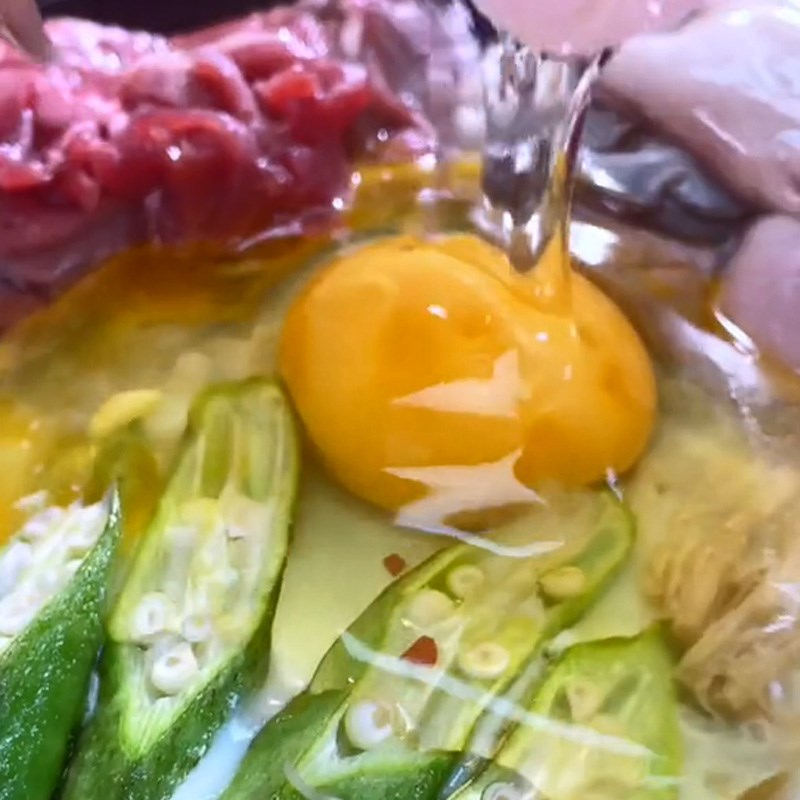 Bước 3 Làm bò sốt hàu Bò sốt hàu (Công thức được chia sẻ từ TikTok Vào bếp cùng Điện máy XANH)