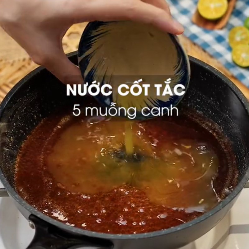 Bước 2 Làm sốt mắm tắc Bạch tuộc sốt mắm tắc (Công thức được chia sẻ từ Tiktok Vào bếp cùng Hành Phi)