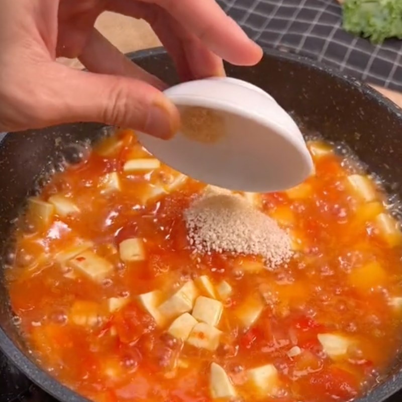 Bước 3 Làm sốt sa tế Cà tím sốt cà chua (Công thức được chia sẻ bởi Tiktok Bếp chay XANH)