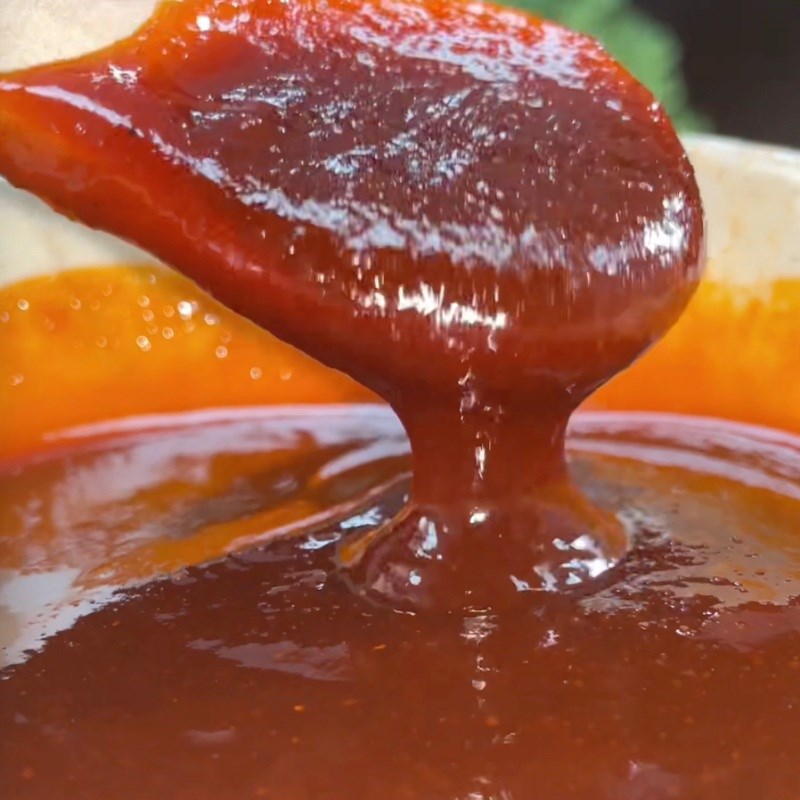 Bước 3 Nấu xá xíu Mì xá xíu chay từ đậu hũ chiên