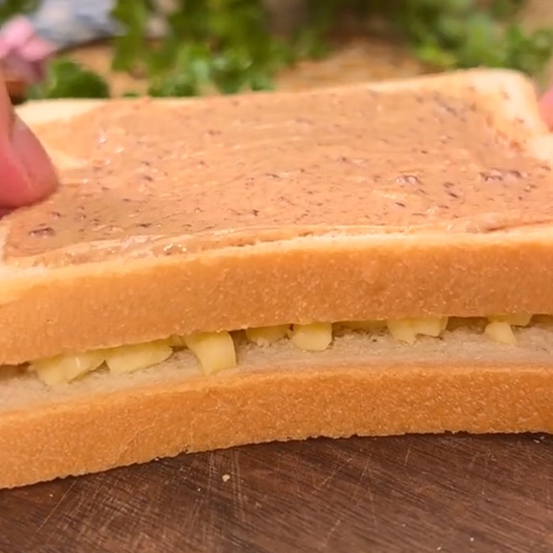 Bước 2 Nướng bánh mì Bánh milo phô mai (Công thức được chia sẻ từ TikTok Vào bếp cùng Điện máy XANH)