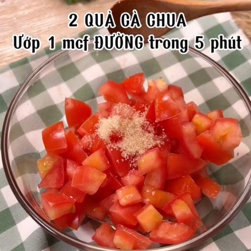 Bước 1 Sơ chế nguyên liệu Cà tím sốt cà chua (Công thức được chia sẻ bởi Tiktok Bếp chay XANH)