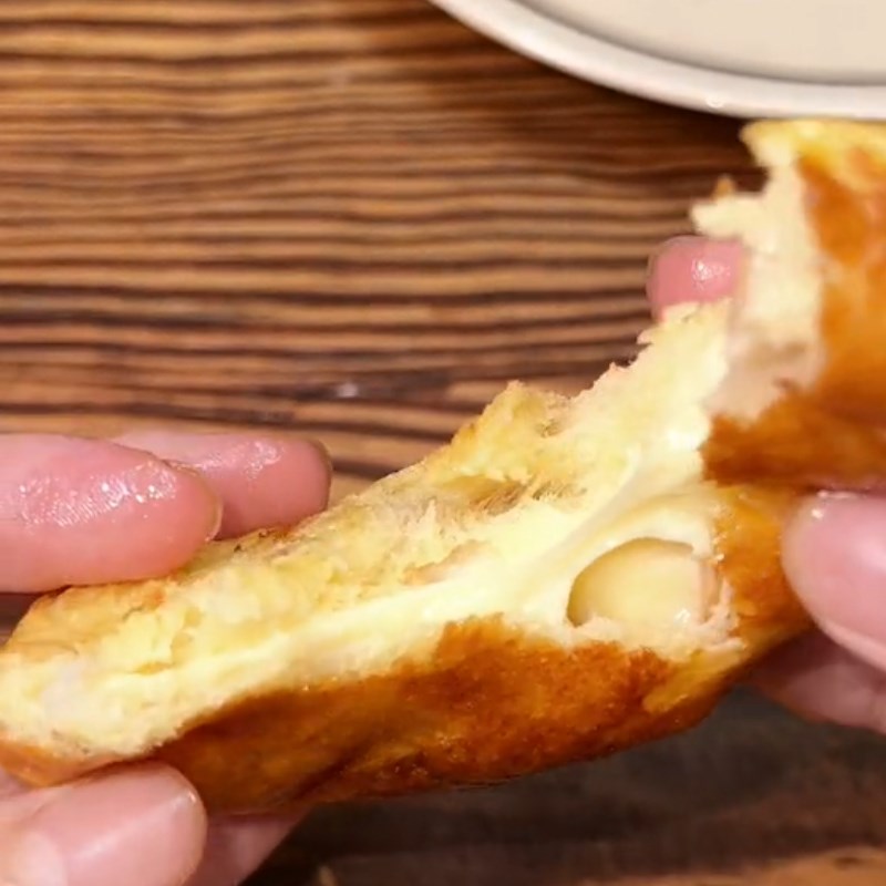 Bước 4 Thành phẩm Bánh mì phô mai (Công thức được chia sẻ từ Tiktok Vào bếp cùng Điện máy XANH)