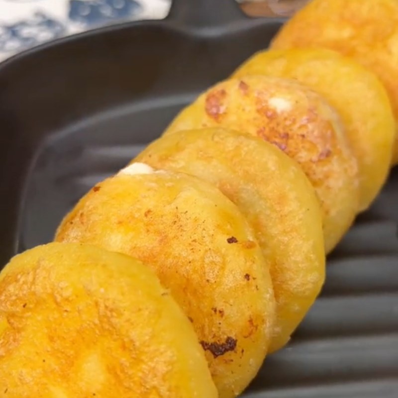 Bước 3 Thành phẩm Bánh khoai tây phô mai (Công thức được chia sẻ từ Tiktik Vào bếp cùng Điện máy XANH)