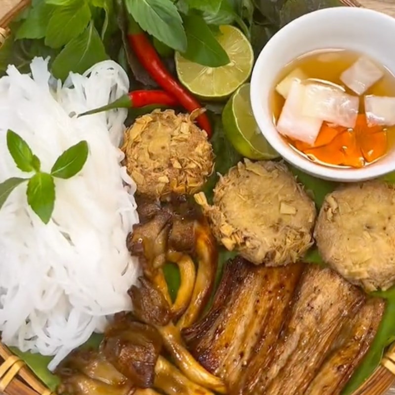 Bước 5 Thành phẩm Bún chả chay (Công thức từ kênh tiktok Bếp chay XANH)