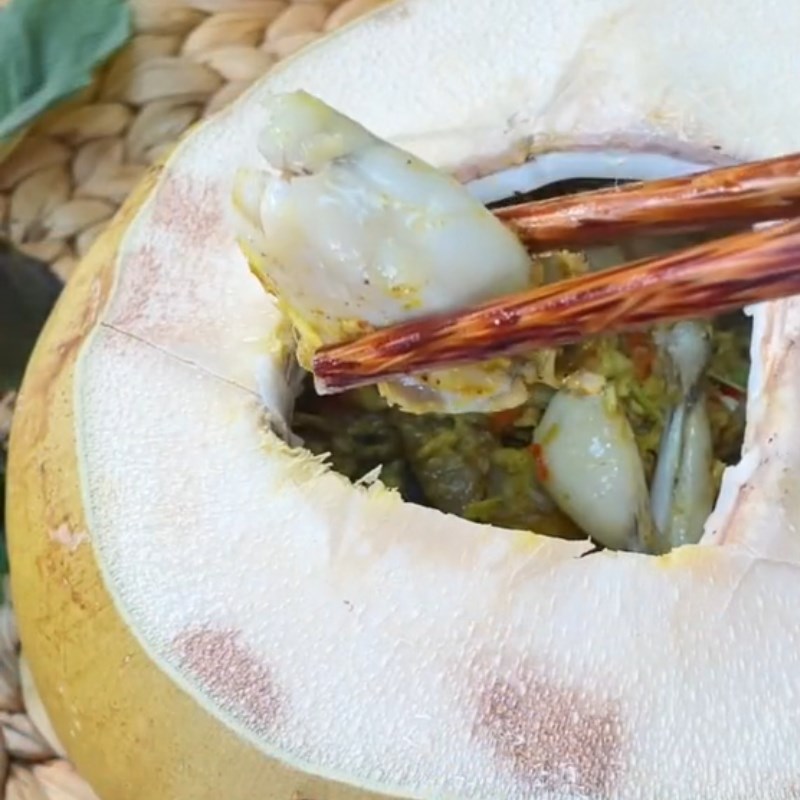 Bước 3 Thành phẩm Cà ri ếch hấp trái dừa (Công thức được chia sẻ từ Tiktok Vào bếp cùng Điện máy XANH)