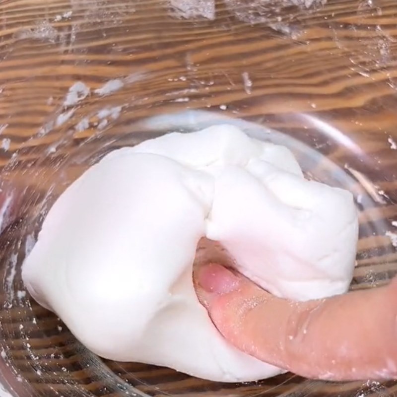 Bước 2 Trộn bột Bánh nếp chiên nhân thịt