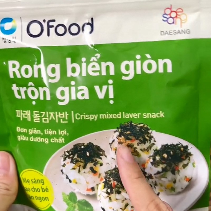 Bước 1 Ướp giò sống Chả giò rong biển (Công thức được chia sẻ từ TikTok Vào bếp cùng Hải Sản Tươi Biên Hoà)