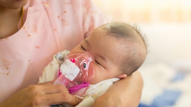 Trẻ sinh non có thể dẫn tới tình trạng suy hô hấp