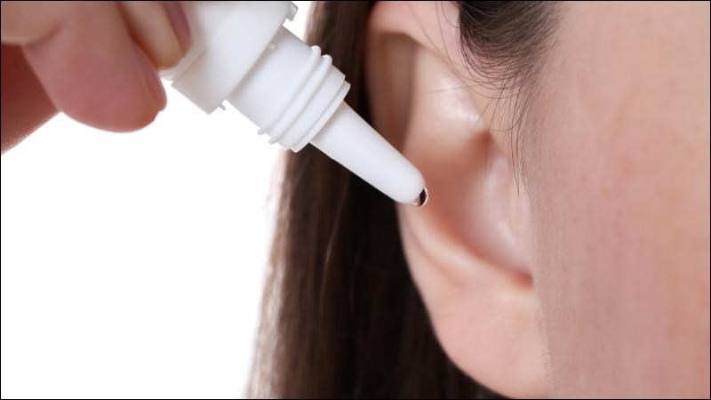 Việc dùng thuốc trị đau tai cần có sự hướng dẫn từ bác sĩ