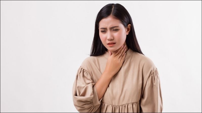 Khàn tiếng và thay đổi giọng nói là dấu hiệu phổ biến của polyp thanh quản