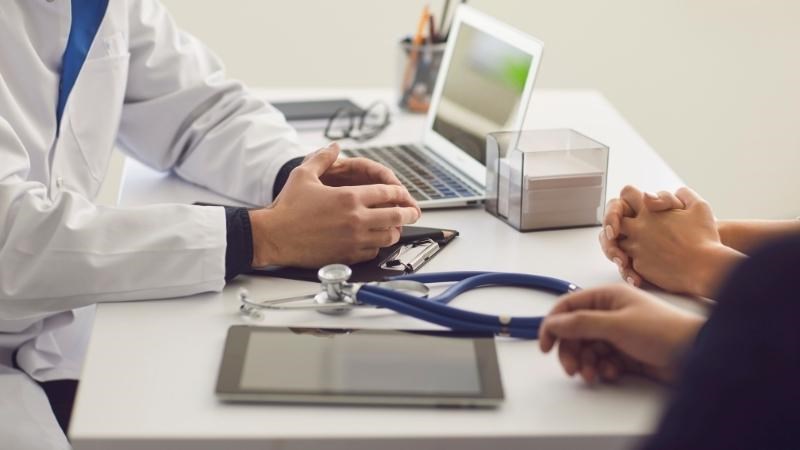 Để chẩn đoán sỏi tiền liệt tuyến cần kết hợp giữa khám lâm sàng và xét nghiệm Để chẩn đoán sỏi tiền liệt tuyến cần kết hợp giữa khám lâm sàng và xét nghiệm