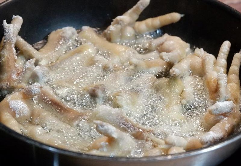 D&ugrave;ng nhiều dầu