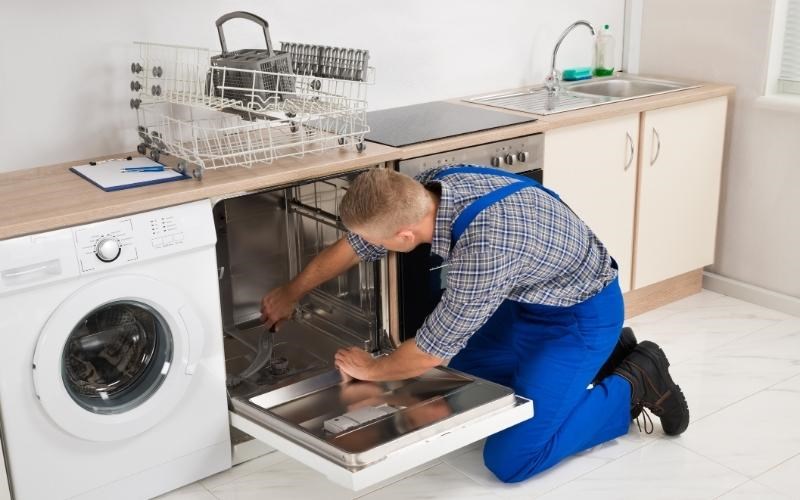 Bơm nhiệt m&aacute;y rửa b&aacute;t Bosch hỏng do đ&acirc;u?