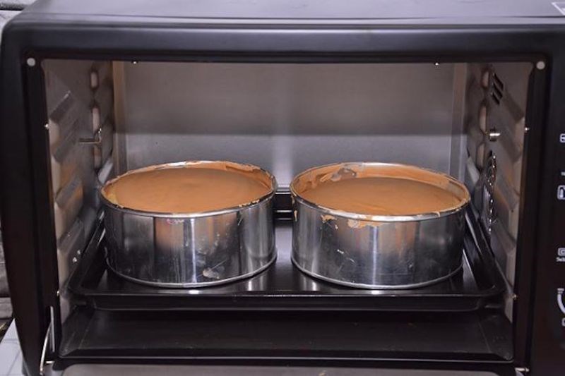 Lựa chọn k&iacute;ch thước l&ograve; nướng v&agrave; k&iacute;ch thước khu&ocirc;n b&aacute;nh ph&ugrave; hợp