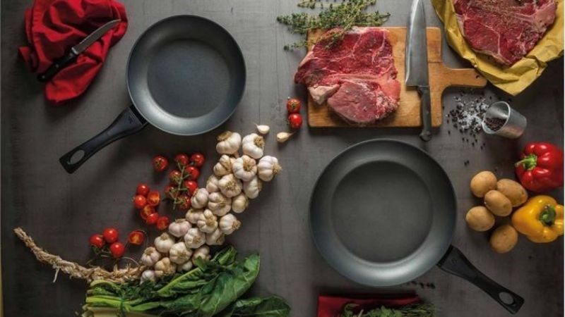 C&oacute; n&ecirc;n thay chảo mới khi chảo cũ bị lỗi đ&aacute;y?