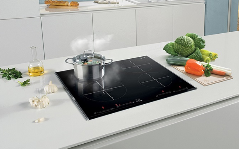 Chức năng bảo vệ qu&aacute; nhiệt c&oacute; giống cảnh b&aacute;o dư nhiệt kh&ocirc;ng