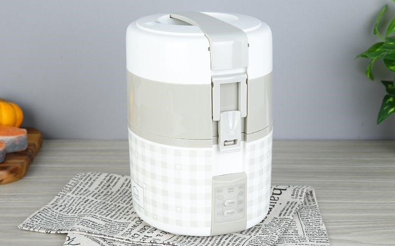Hộp cơm điện Lock&Lock EJR216