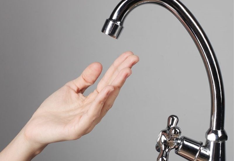 Áp lực nước đầu vào yếu