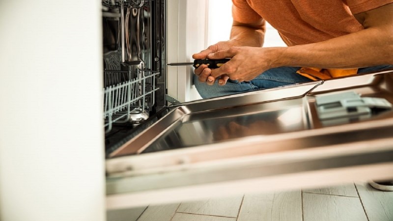Cách khắc phục khi máy rửa bát Bosch báo lỗi E4