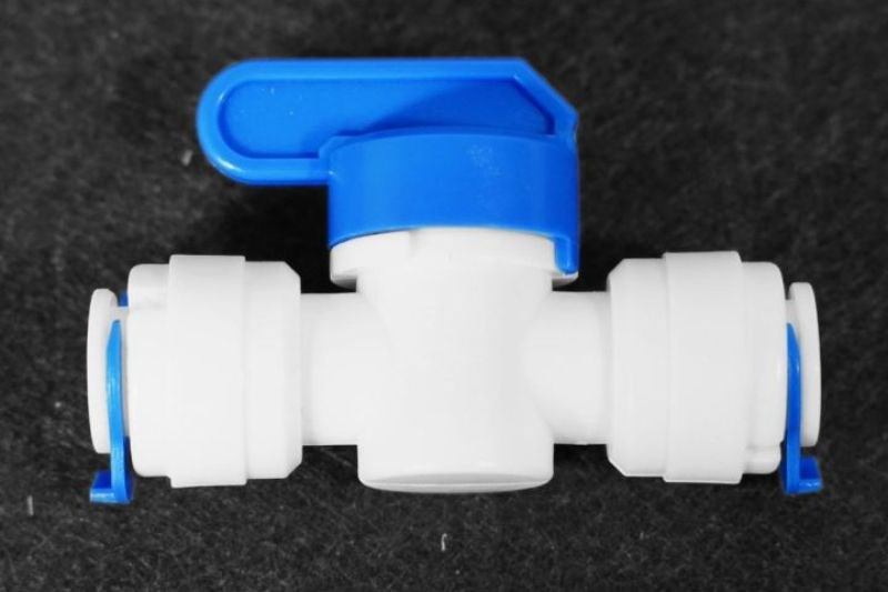 Van xả tay của m&aacute;y chưa đ&oacute;ng chặt