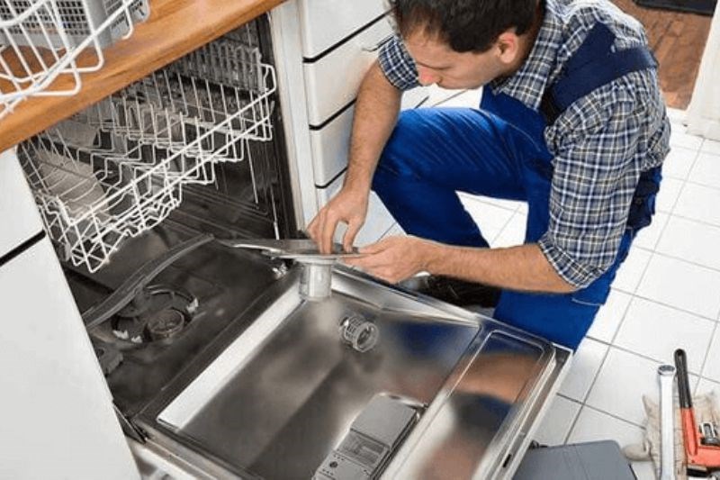 Do chưa tiếp mát máy rửa bát