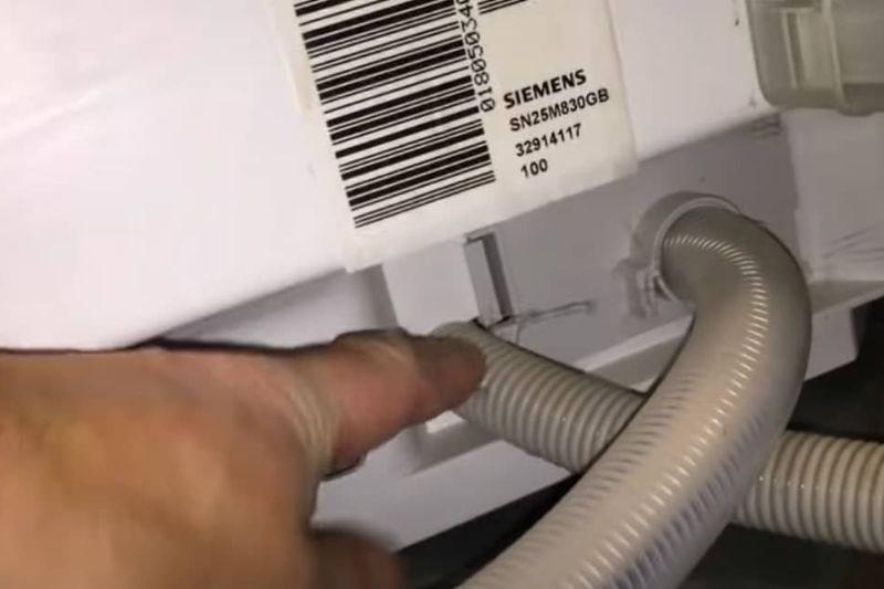 Lắp đặt ống nước