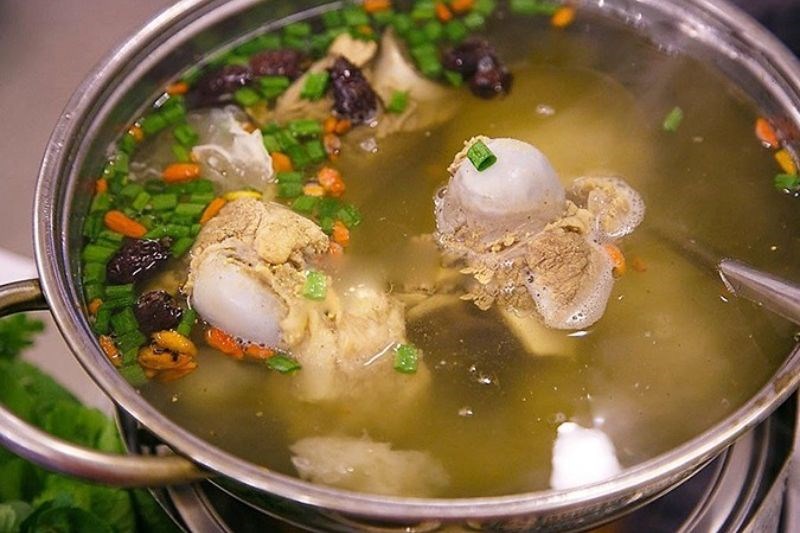 C&ocirc;ng dụng của nước hầm xương c&ocirc; đặc