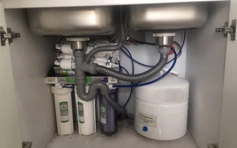 Sử dụng m&aacute;y lọc nước RO