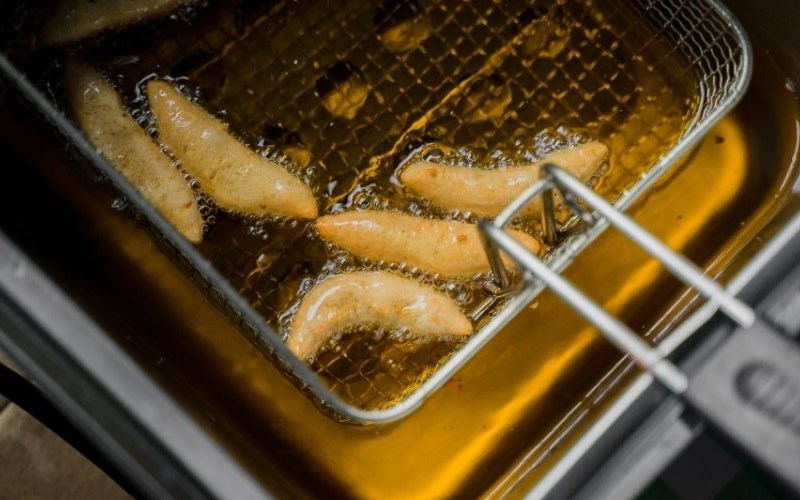 Ưu điểm dầu c&aacute; nấu ăn 