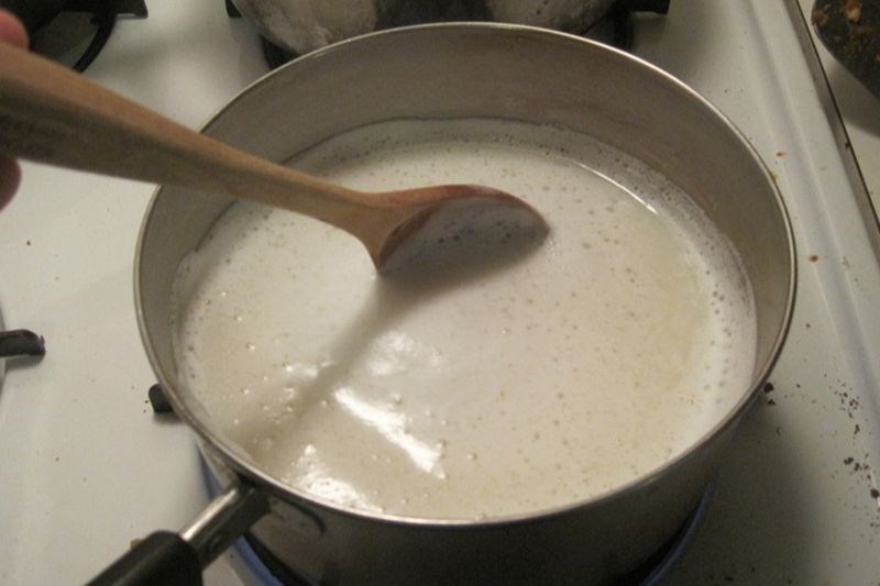 Sữa đậu n&agrave;nh bị t&aacute;ch nước