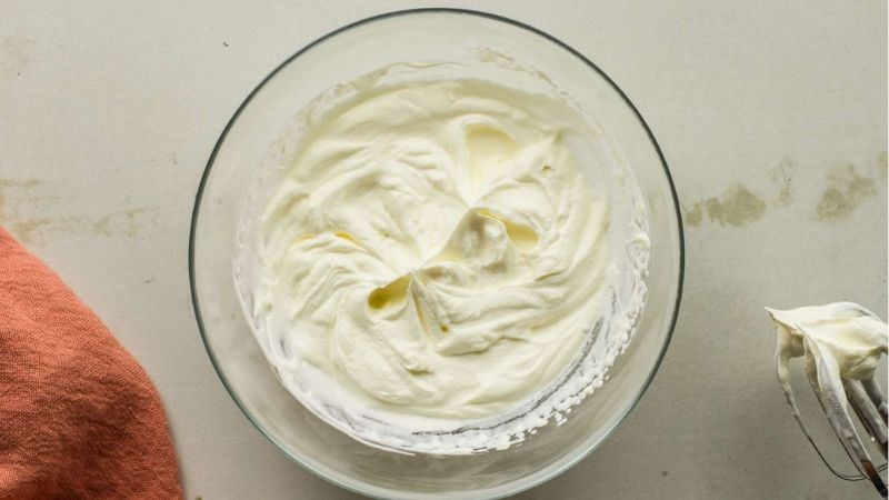  Tại sao Whipping cream bị t&aacute;ch nước?
