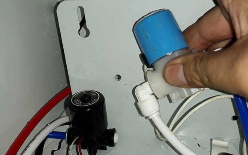 Van điện từ máy lọc nước: Cấu tạo, công dụng và cách xử lý van hỏng