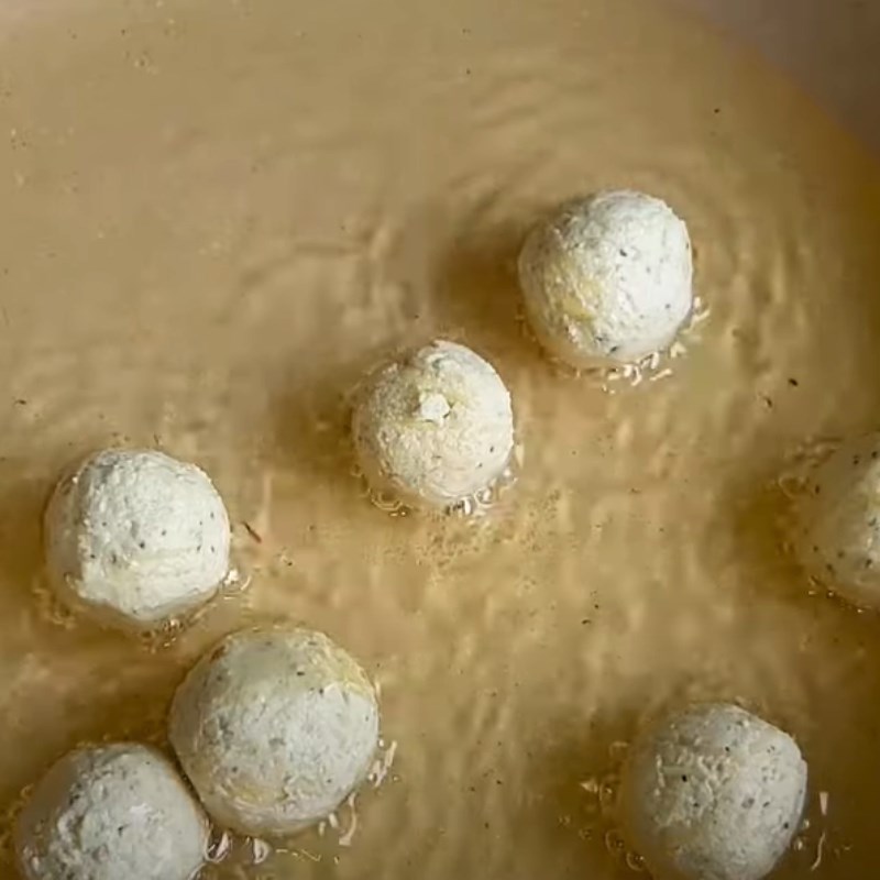 Bước 3 Chiên cá viên Cá viên chiên chay