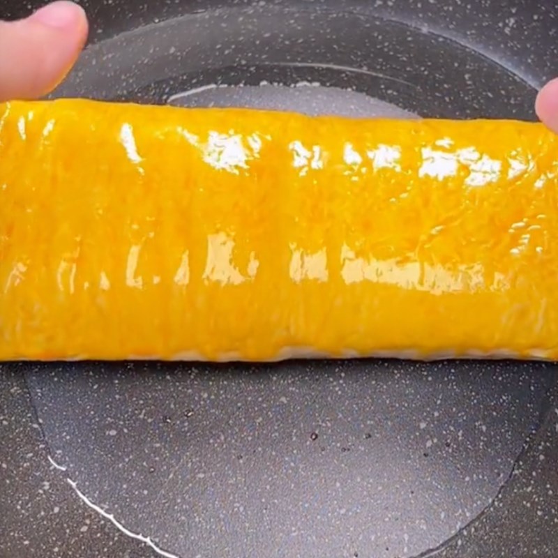 Bước 5 Chiên tàu hũ ky cuộn nấm Tàu hũ ky cuộn nấm đùi gà và đậu hũ chiên