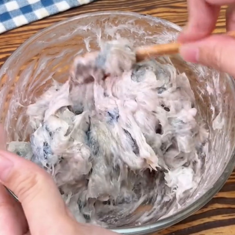 Bước 1 Làm nhân tôm Chả tôm cuộn rong biển