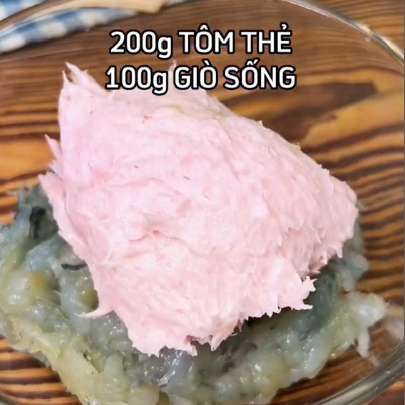 Bước 1 Làm nhân tôm Chả tôm cuộn rong biển