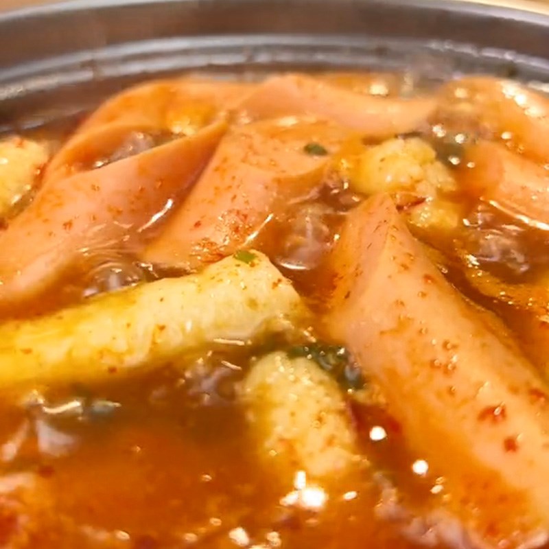 Bước 4 Thành phẩm Tokbokki bằng cơm nguội (Công thức được chia sẻ từ TikTok Vào bếp cùng KitchenAZ)