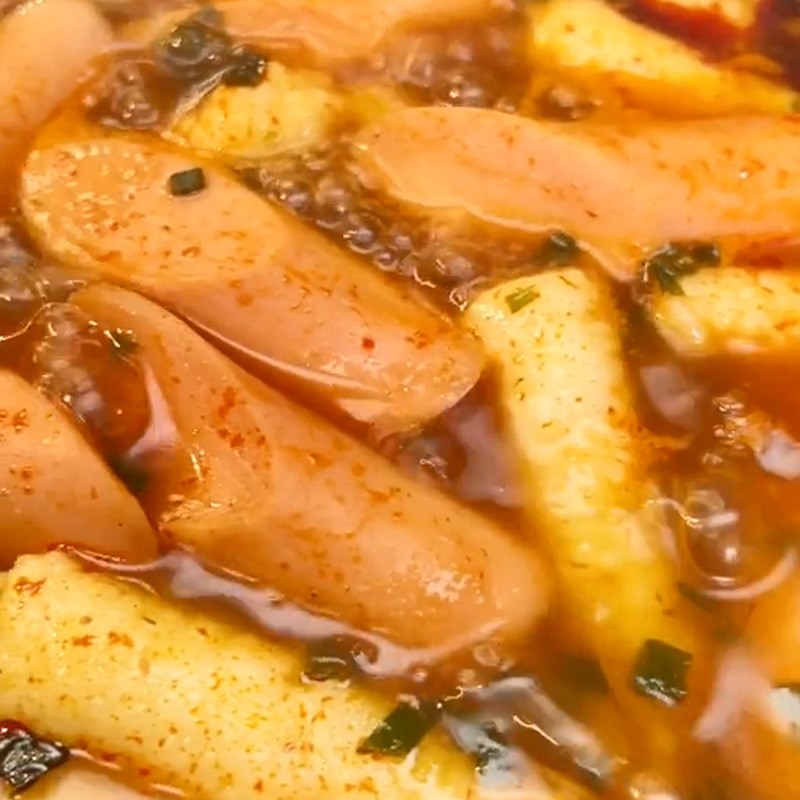 Bước 4 Thành phẩm Tokbokki bằng cơm nguội (Công thức được chia sẻ từ TikTok Vào bếp cùng KitchenAZ)