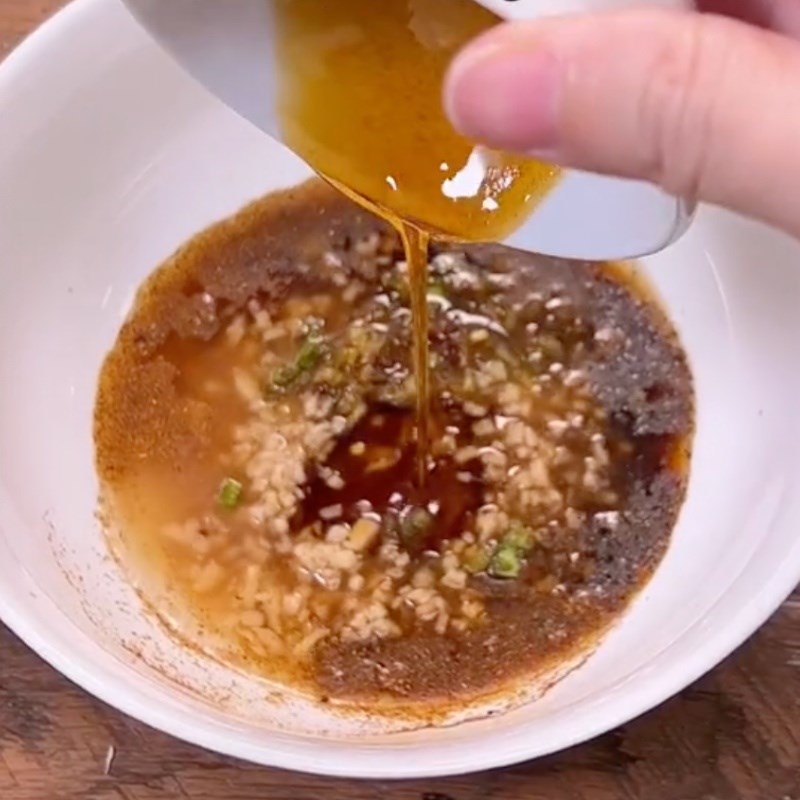 Bước 2 Ướp gia vị cho đậu hũ chiên Tàu hũ ky cuộn nấm đùi gà và đậu hũ chiên