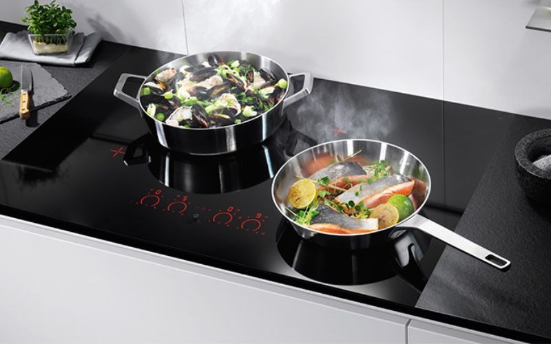 Bếp từ chi&ecirc;n x&agrave;o được kh&ocirc;ng?