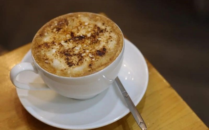 Pha c&agrave; ph&ecirc; trứng