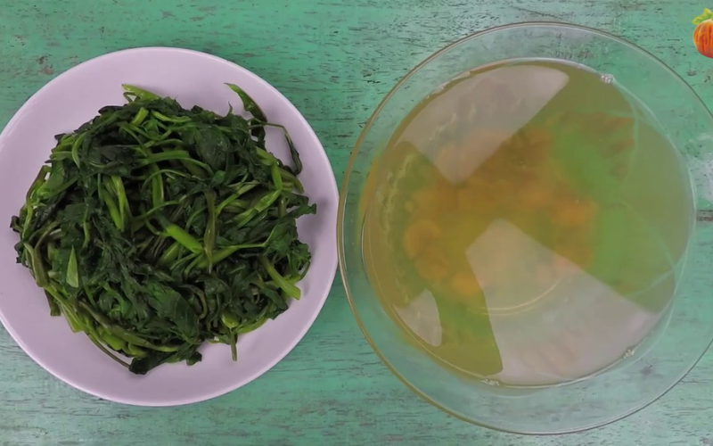 Nhận biếtrau muống qua m&ugrave;i vị