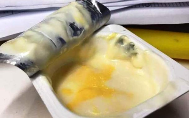 C&aacute;ch xử l&yacute; v&aacute;ng sữa bị t&aacute;ch nước