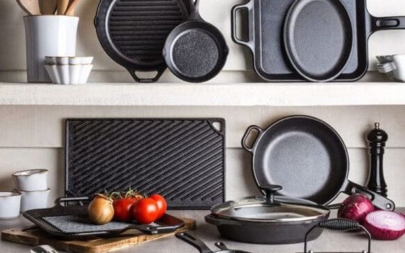 Nồi chảo bằng gang có tốt hơn nồi chảo thép không?
