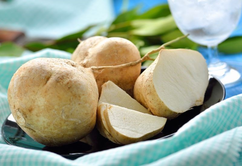 Chọn mua củ sắn ngon