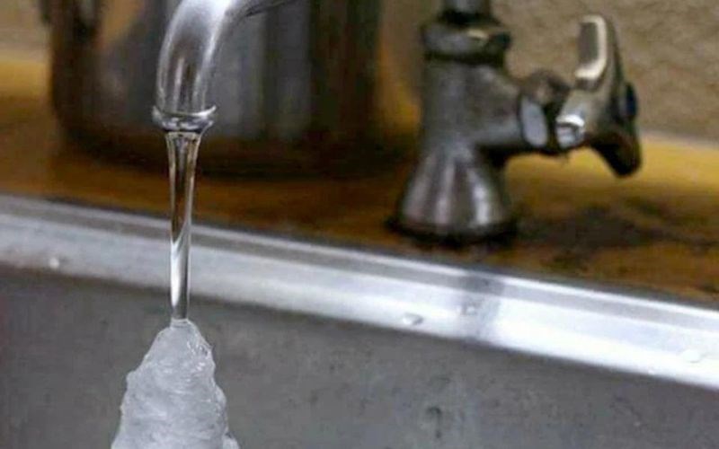 Khi nước qu&aacute; n&oacute;ng hoặc qu&aacute; lạnh