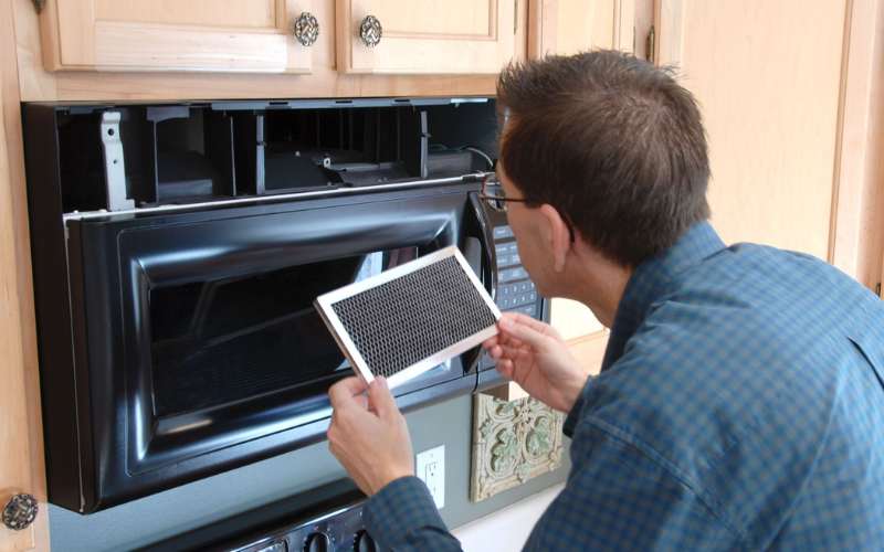 Do quạt gi&oacute; gặp trục trặc