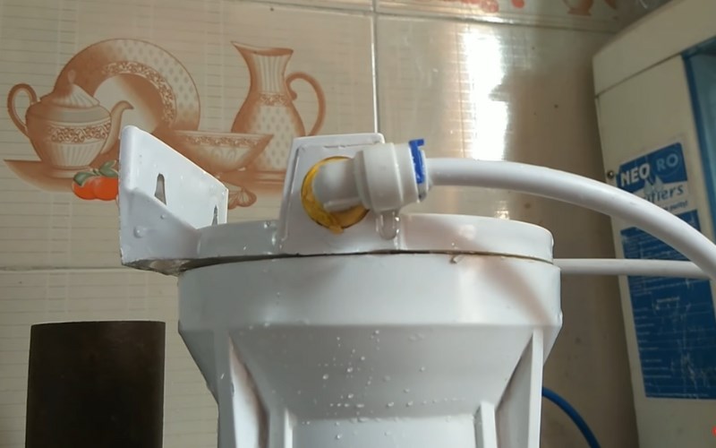 M&aacute;y lọc chạy kh&ocirc;ng đều do r&ograve; rỉ nước